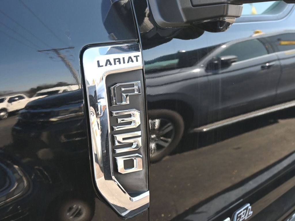 Used 2017 Ford F350 Lariat w/ Lariat Ultimate Package image 11