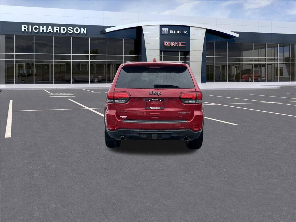 Used 2017 Jeep Grand Cherokee Trailhawk w/ Trailhawk Luxury Group image 4