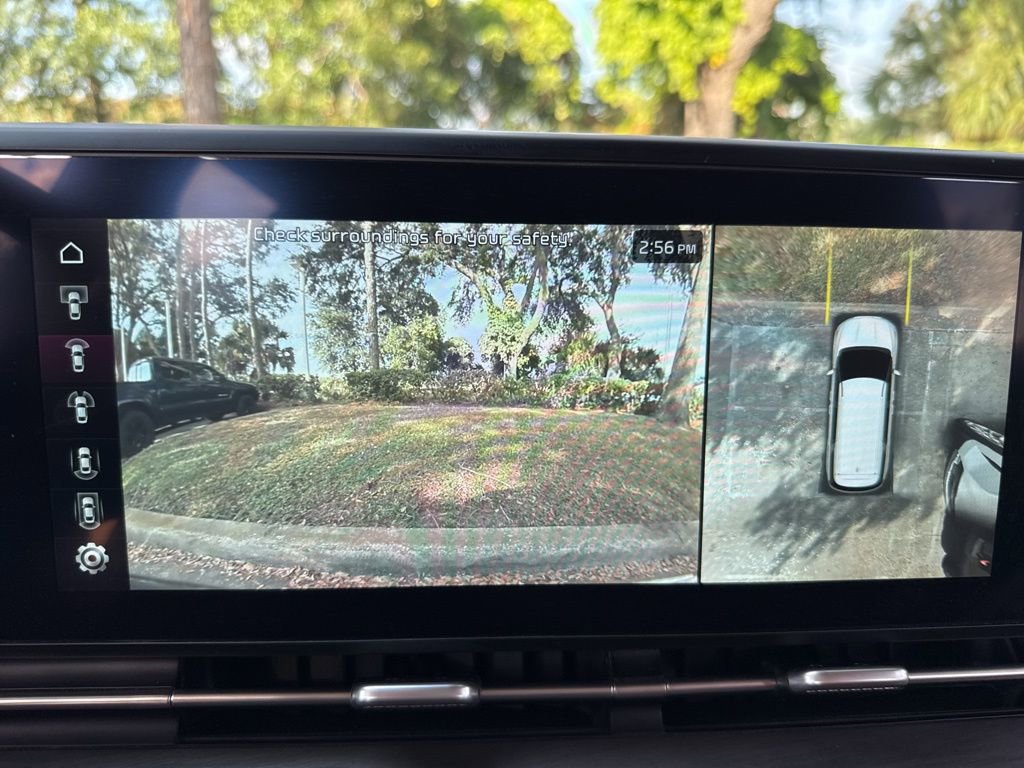 Used 2024 Kia Carnival SX image 29