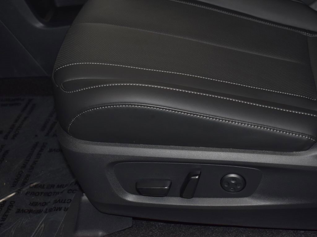 New 2026 INFINITI QX60 Luxe w/ Cargo Package image 17