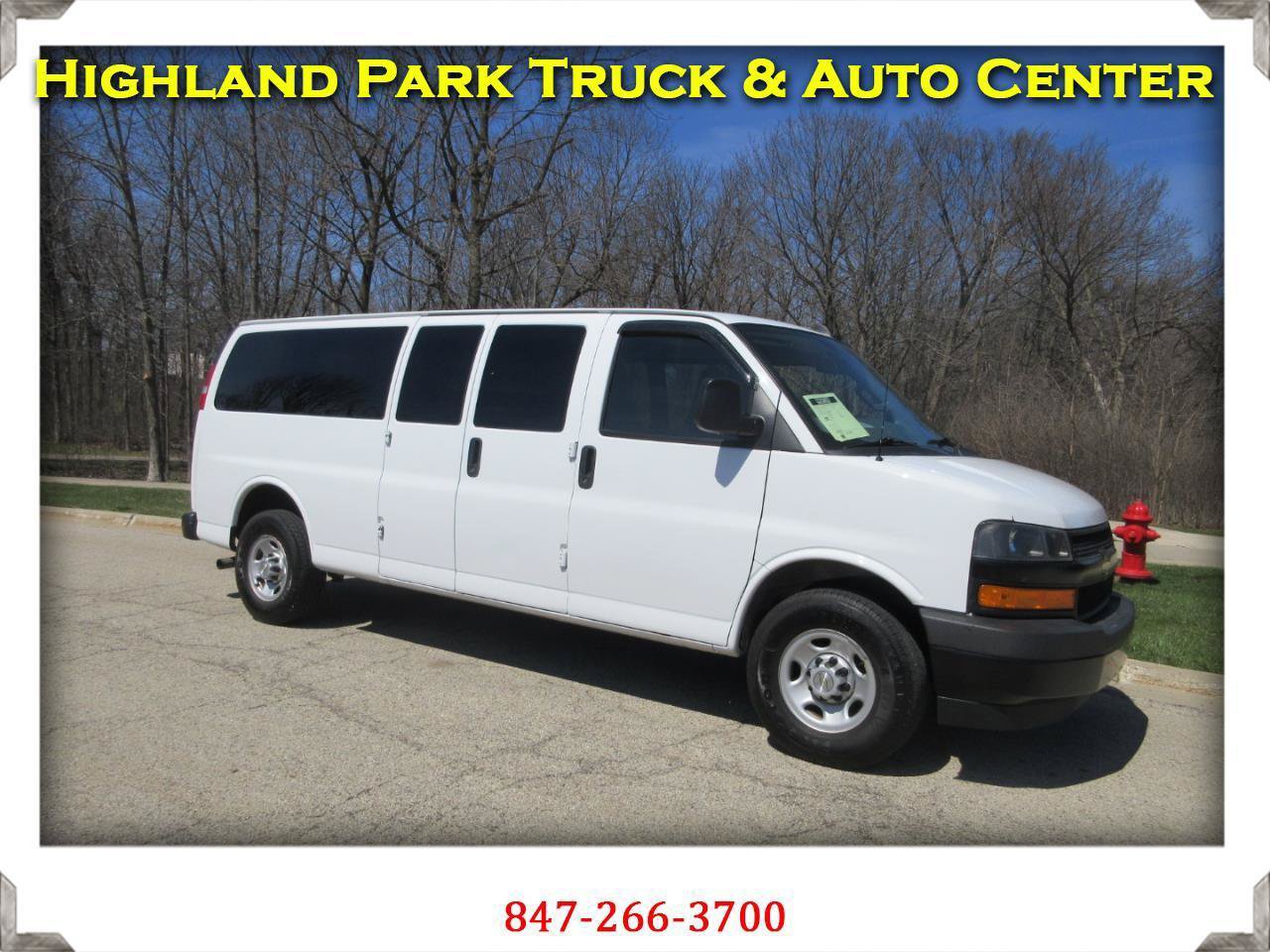 Used 2020 Chevrolet Express 2500 Extended RWD image 1