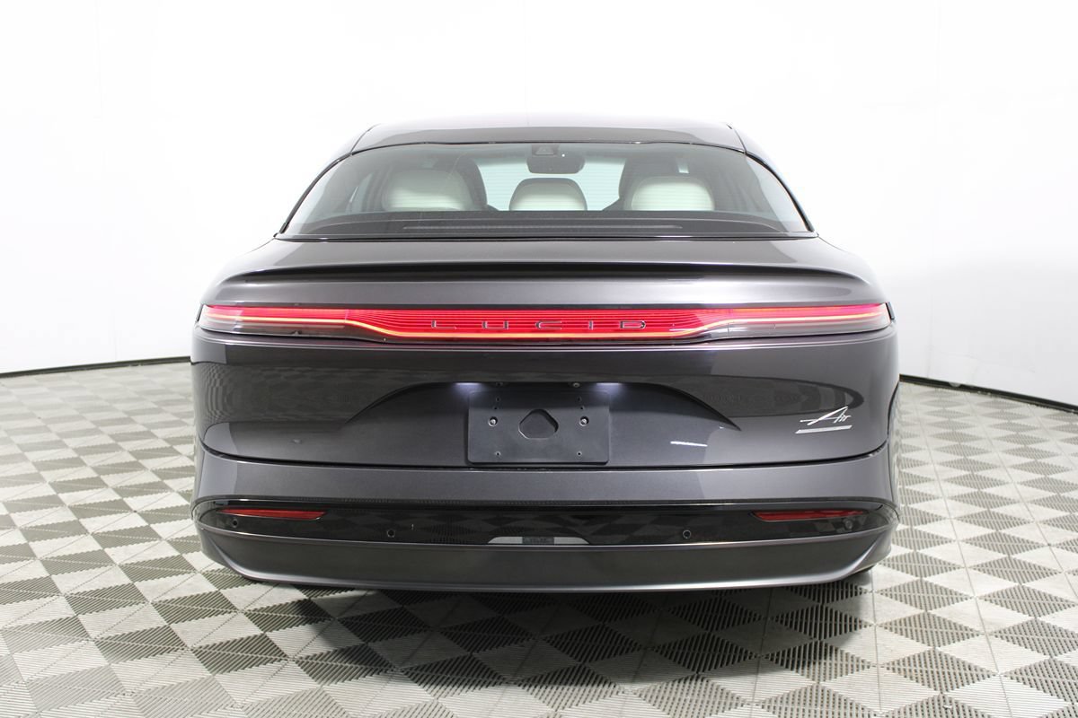 Used 2023 Lucid Air Touring AWD/4WD image 37
