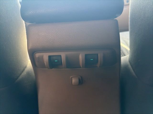 Used 2017 Jeep Wrangler Unlimited Sahara w/ Connectivity Group image 14