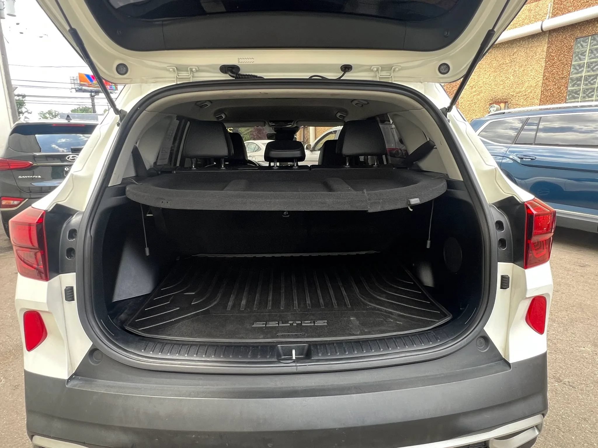 Used 2021 Kia Seltos SX AWD/4WD image 10