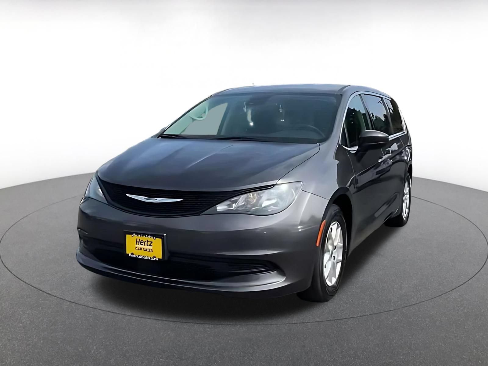 Used 2023 Chrysler Voyager LX FWD image 6