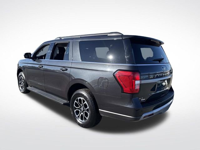 Used 2024 Ford Expedition Max XLT image 3