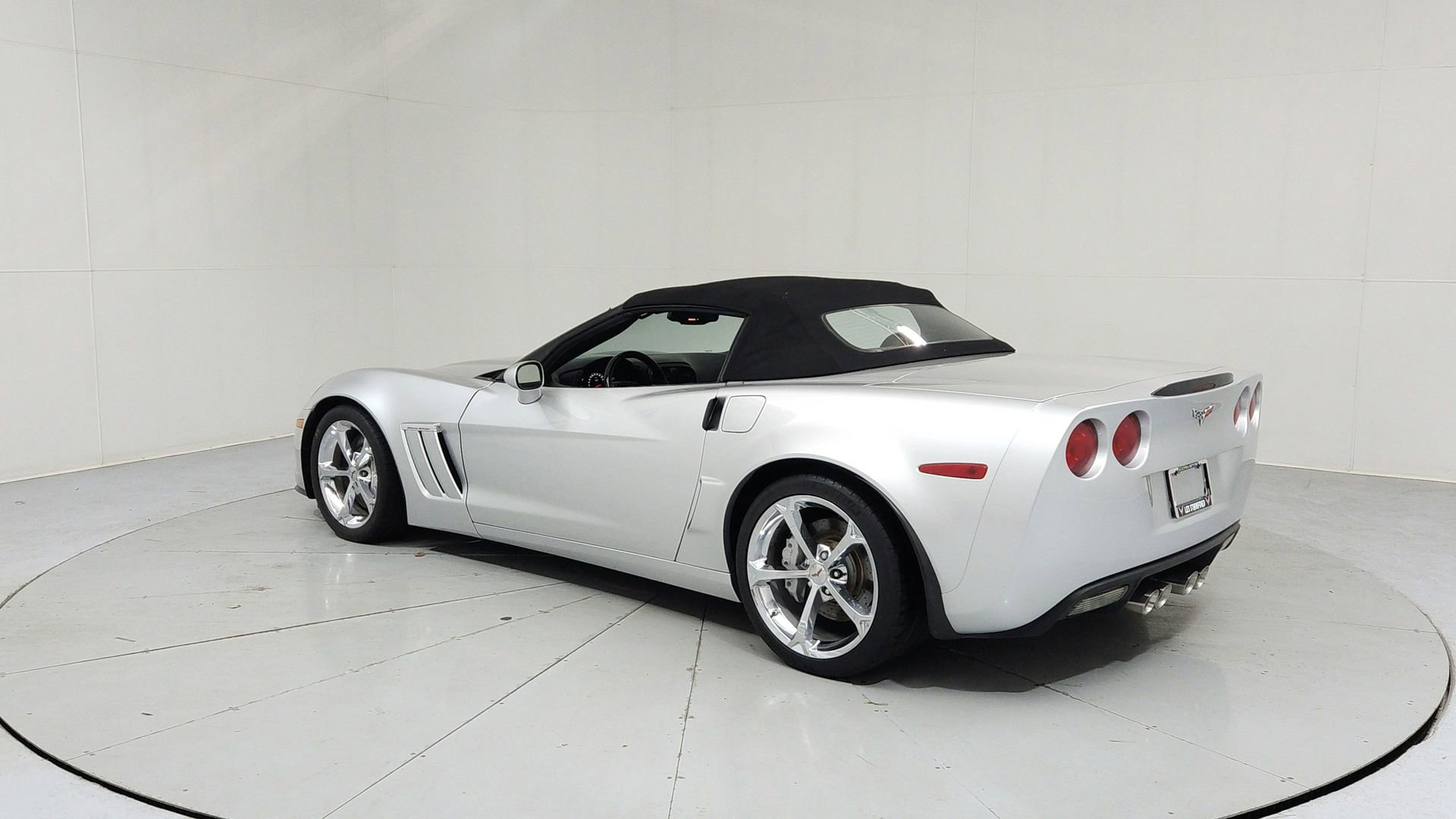 Used 2010 Chevrolet Corvette Grand Sport w/ Preferred Equipment Group RWD image 3