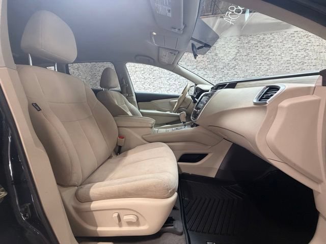 Used 2017 Nissan Murano SV FWD image 9