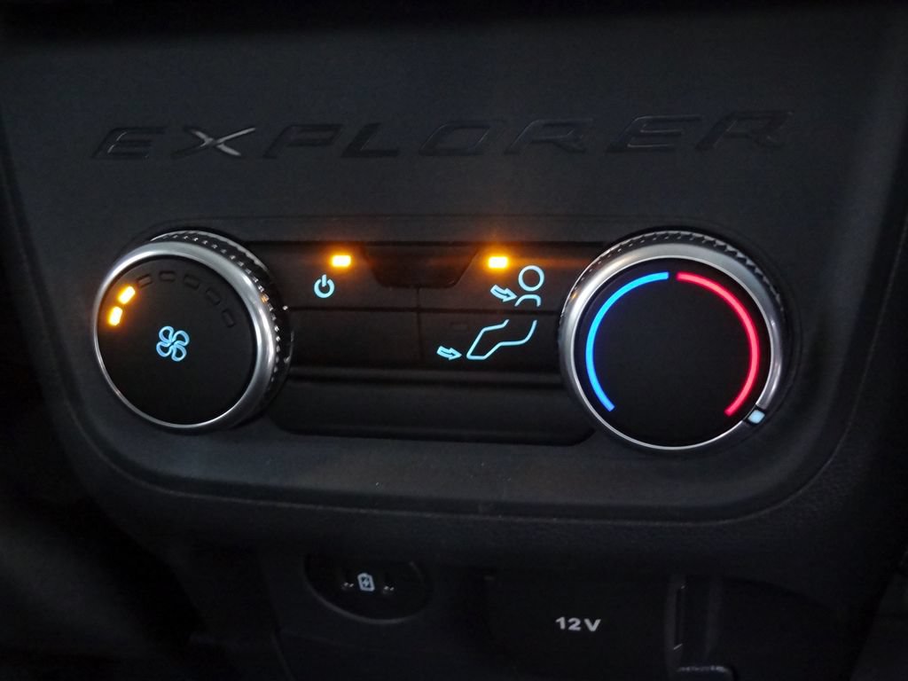 Used 2026 Ford Explorer Active w/ Active Comfort Package AWD/4WD image 14