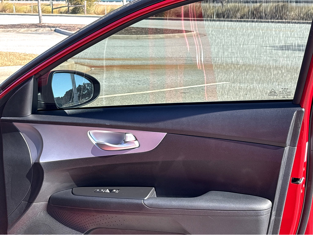 Used 2024 Kia Forte LXS w/ LXS Technology Package image 16