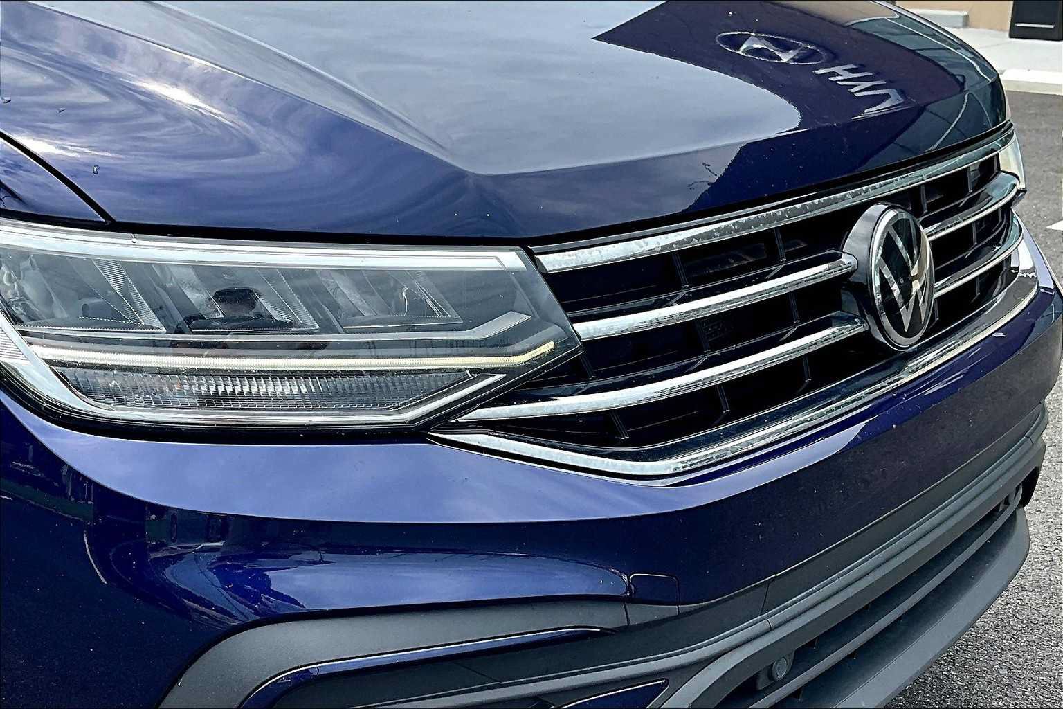 Used 2022 Volkswagen Tiguan SE AWD/4WD image 30