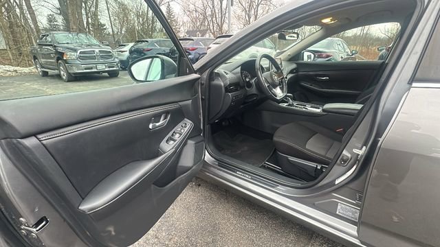 Used 2022 Nissan Sentra SV image 26