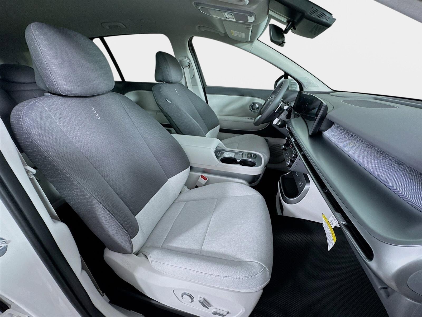 New 2026 Hyundai Ioniq 9 SE AWD/4WD image 28