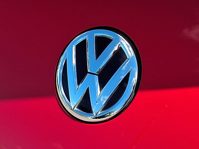 Used 2015 Volkswagen Beetle 1.8T FWD image 30