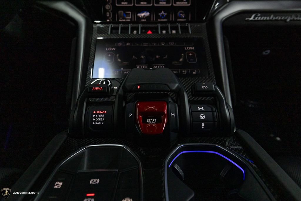 Used 2023 Lamborghini Urus Performante image 30