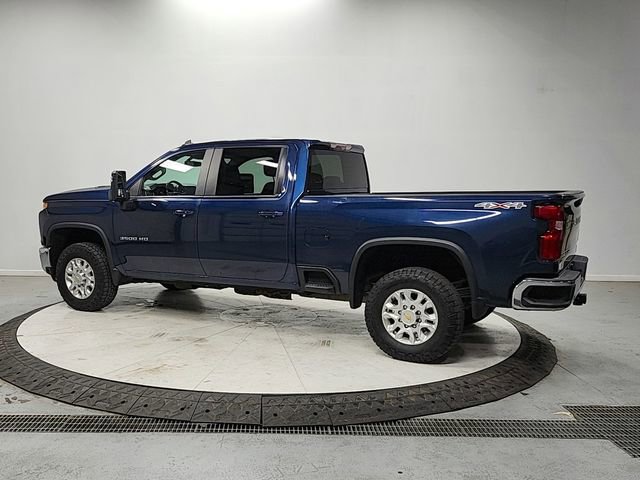 Used 2022 Chevrolet Silverado 3500 LT w/ Convenience Package image 5