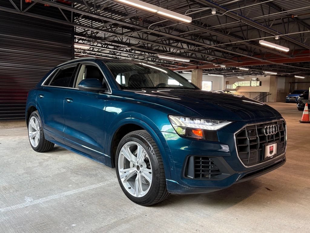 Used 2019 Audi Q8 Prestige w/ Luxury Package AWD/4WD image 12