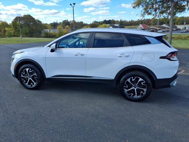 Used 2023 Kia Sportage EX image 8