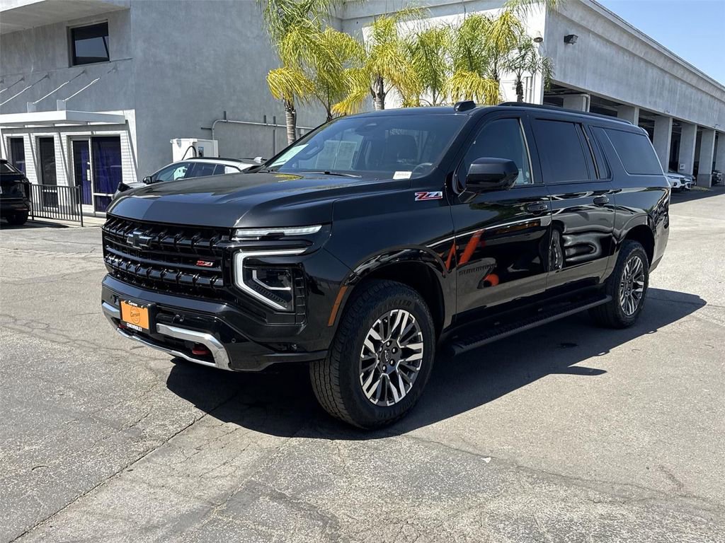 Used 2025 Chevrolet Suburban Z71 AWD/4WD image 7