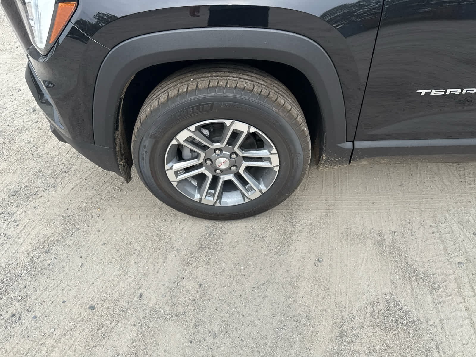 New 2027 GMC Terrain Elevation w/ Technology Package II AWD/4WD image 9