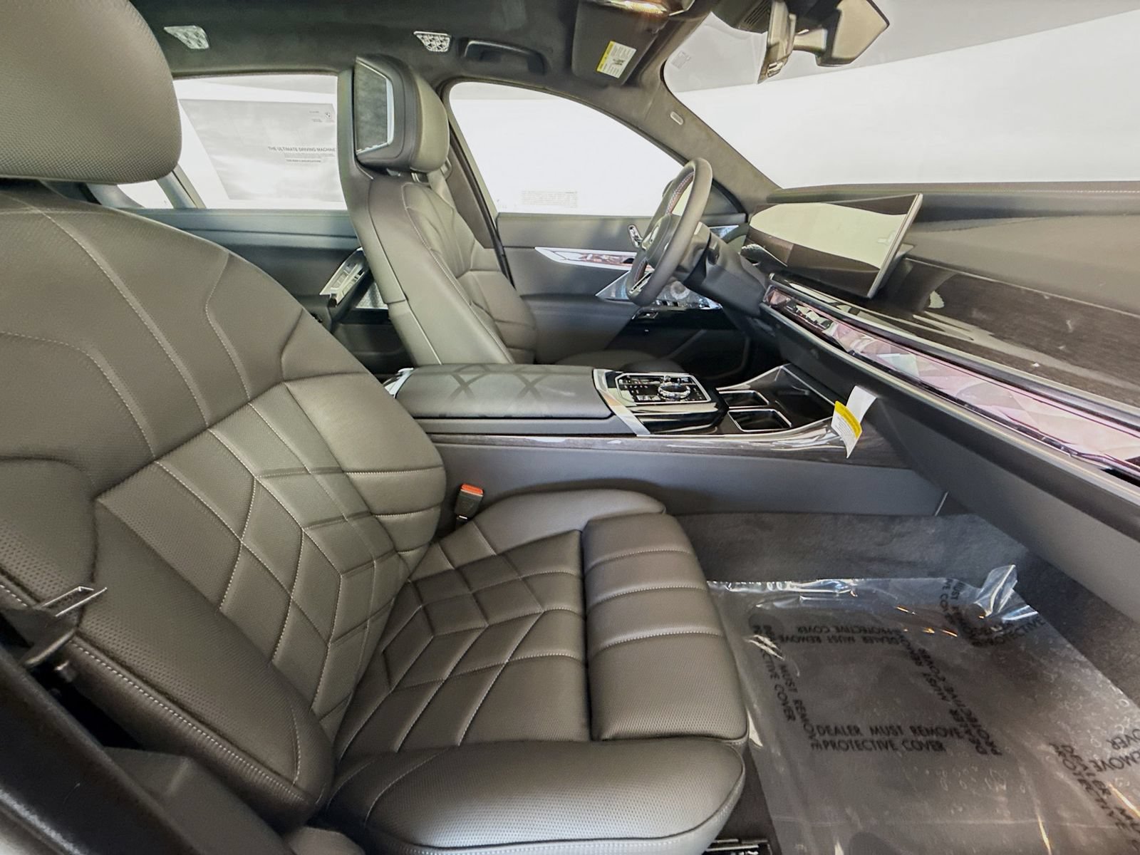 New 2026 BMW i7 xDrive60 w/ Executive Package AWD/4WD image 30