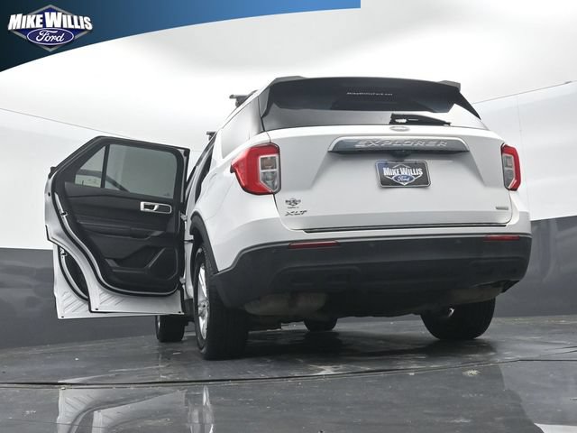 Used 2020 Ford Explorer XLT RWD image 30