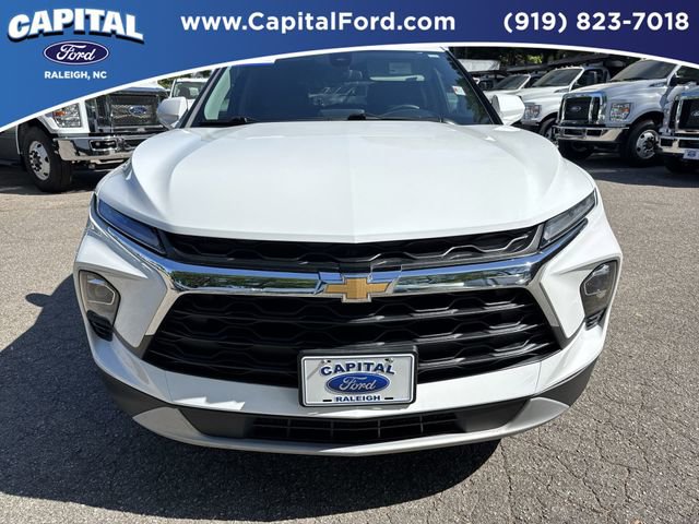Used 2025 Chevrolet Blazer LT AWD/4WD image 10