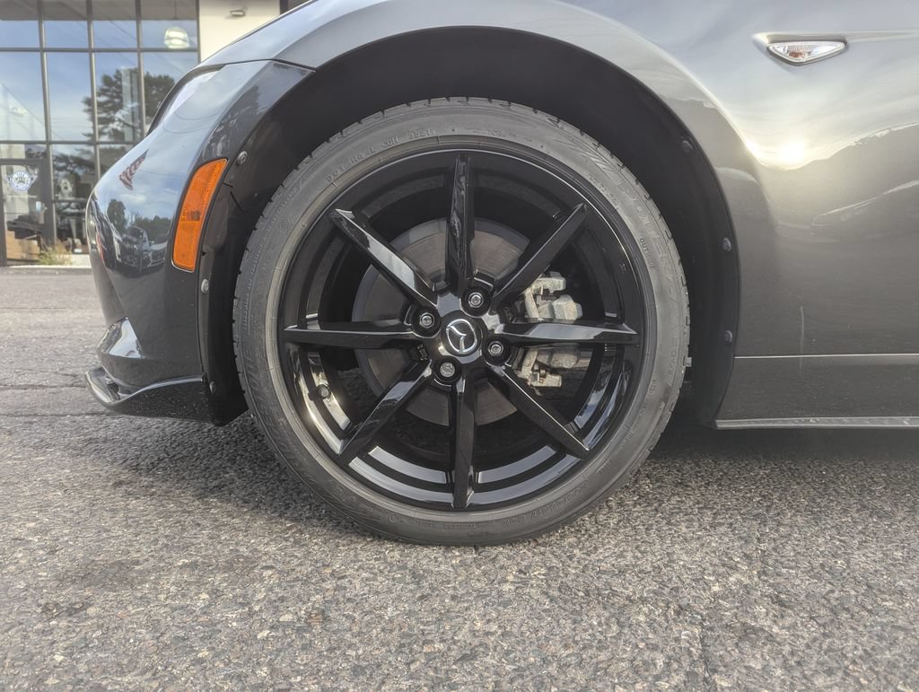 Used 2021 MAZDA MX-5 Miata RF Club RWD image 40