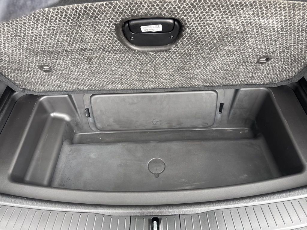 Used 2024 Jeep Grand Cherokee L Altitude image 8