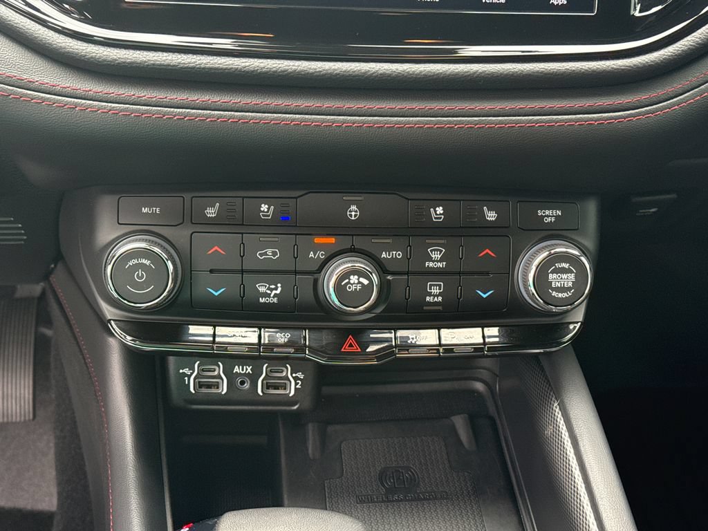Used 2024 Dodge Durango R/T AWD/4WD image 24