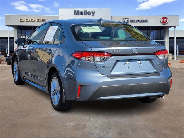 Used 2022 Toyota Corolla LE image 4