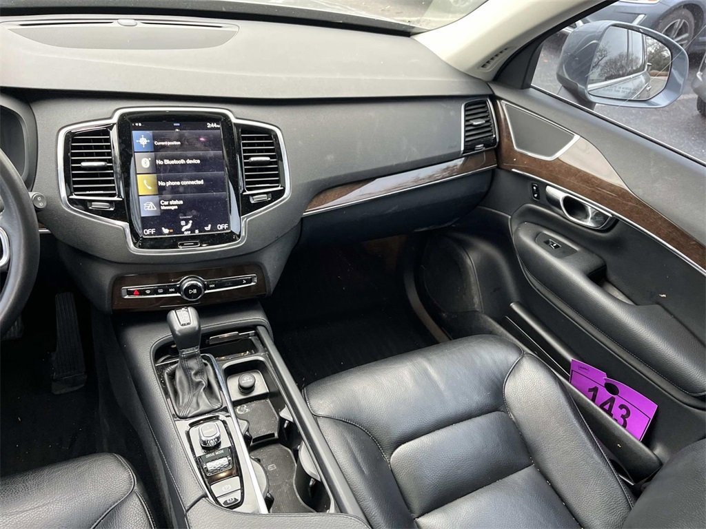 Used 2016 Volvo XC90 T6 Momentum w/ Momentum Plus Package image 15