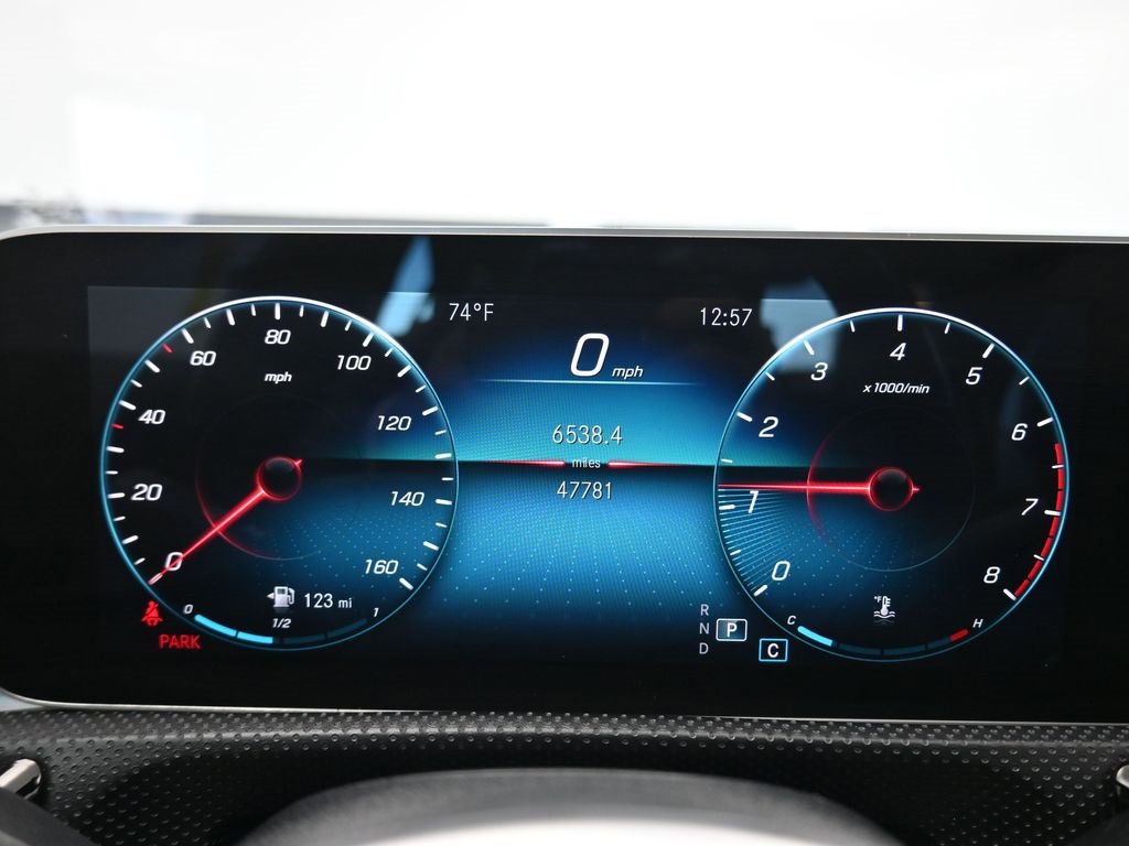 Used 2020 Mercedes-Benz CLA 250 4MATIC image 16