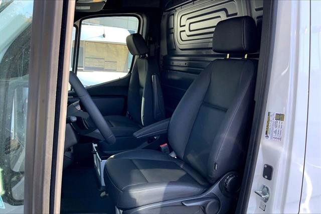New 2026 Mercedes-Benz Sprinter 2500 image 8