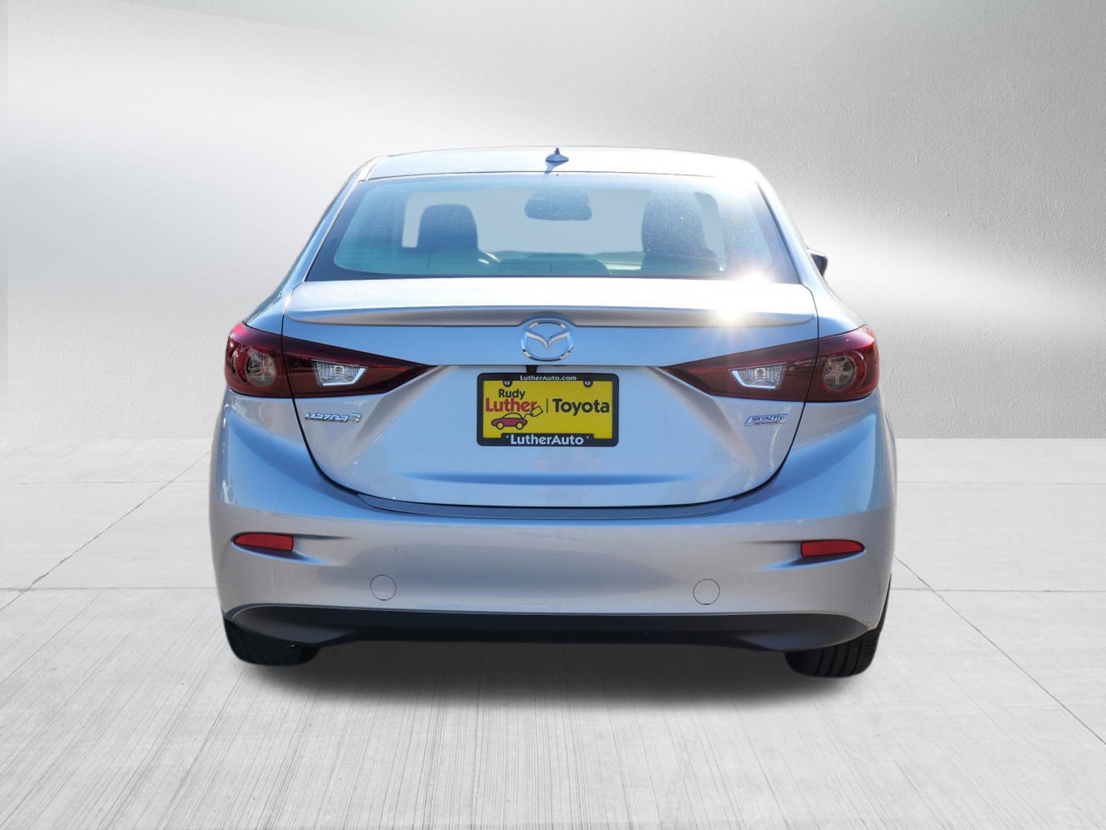 Used 2018 MAZDA MAZDA3 Grand Touring w/ Premium Equipment Package image 6