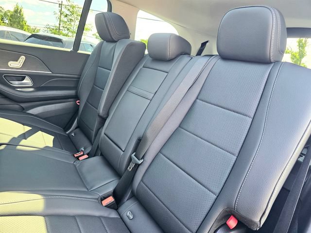 New 2026 Mercedes-Benz GLS 450 4MATIC image 22