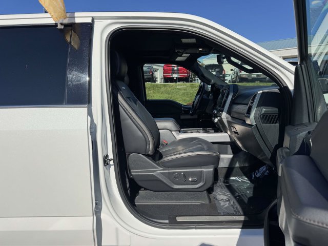 Used 2022 Ford F350 Platinum AWD/4WD image 12