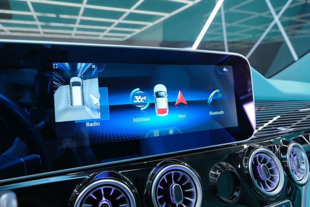 Used 2023 Mercedes-Benz Metris Passenger image 56