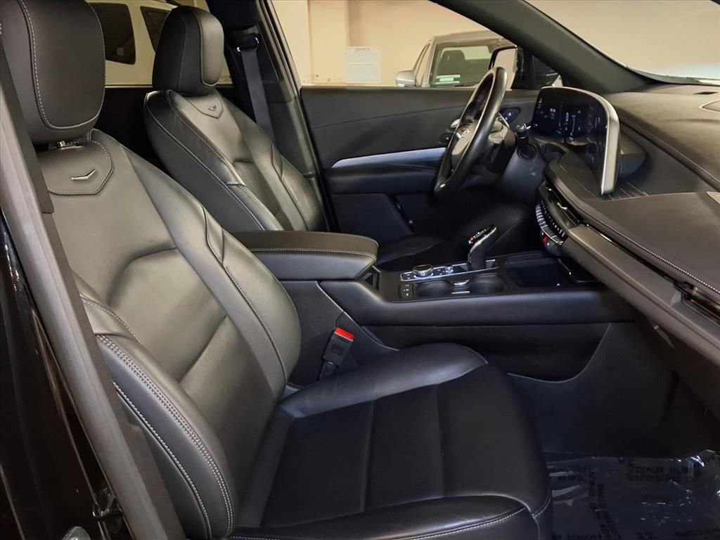 Used 2024 Cadillac XT4 Premium Luxury image 22