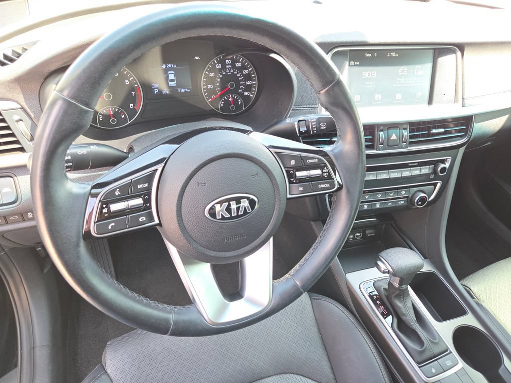 Used 2020 Kia Optima SE FWD image 29