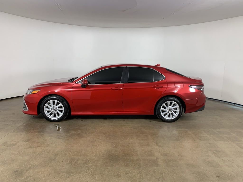 Used 2023 Toyota Camry LE image 16