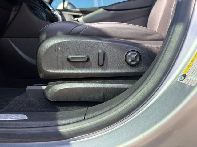 Used 2017 Buick Envision Essence image 13
