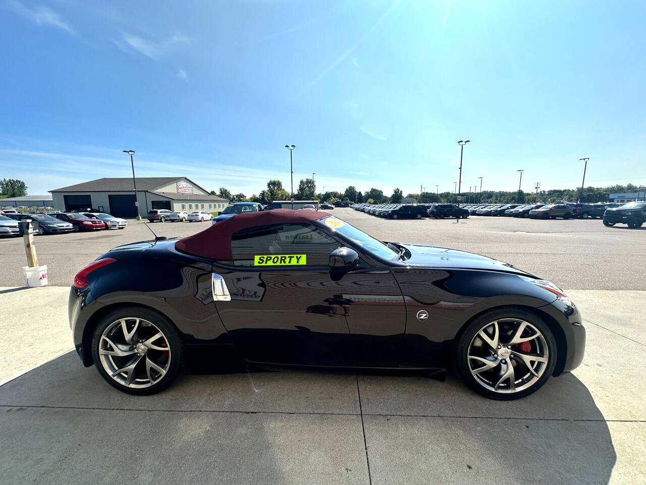 Used 2014 Nissan 370Z Touring w/ Sport Package image 3