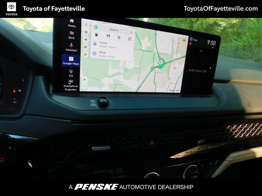 Used 2023 Honda Accord Touring image 4
