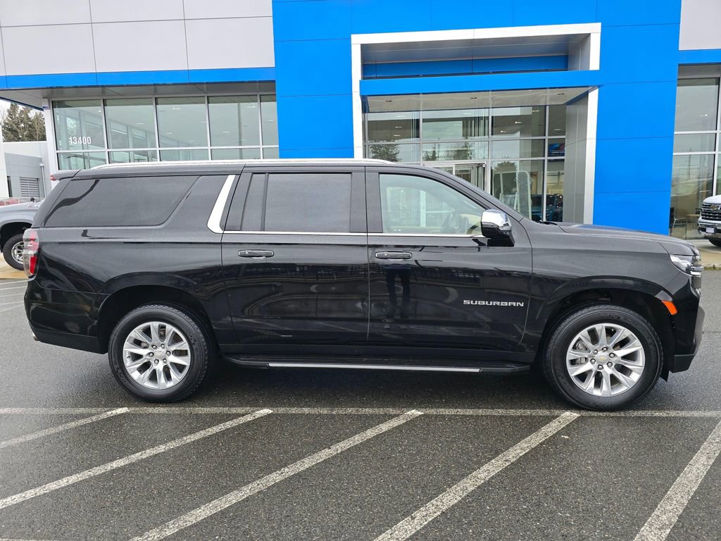 Used 2024 Chevrolet Suburban Premier AWD/4WD image 6