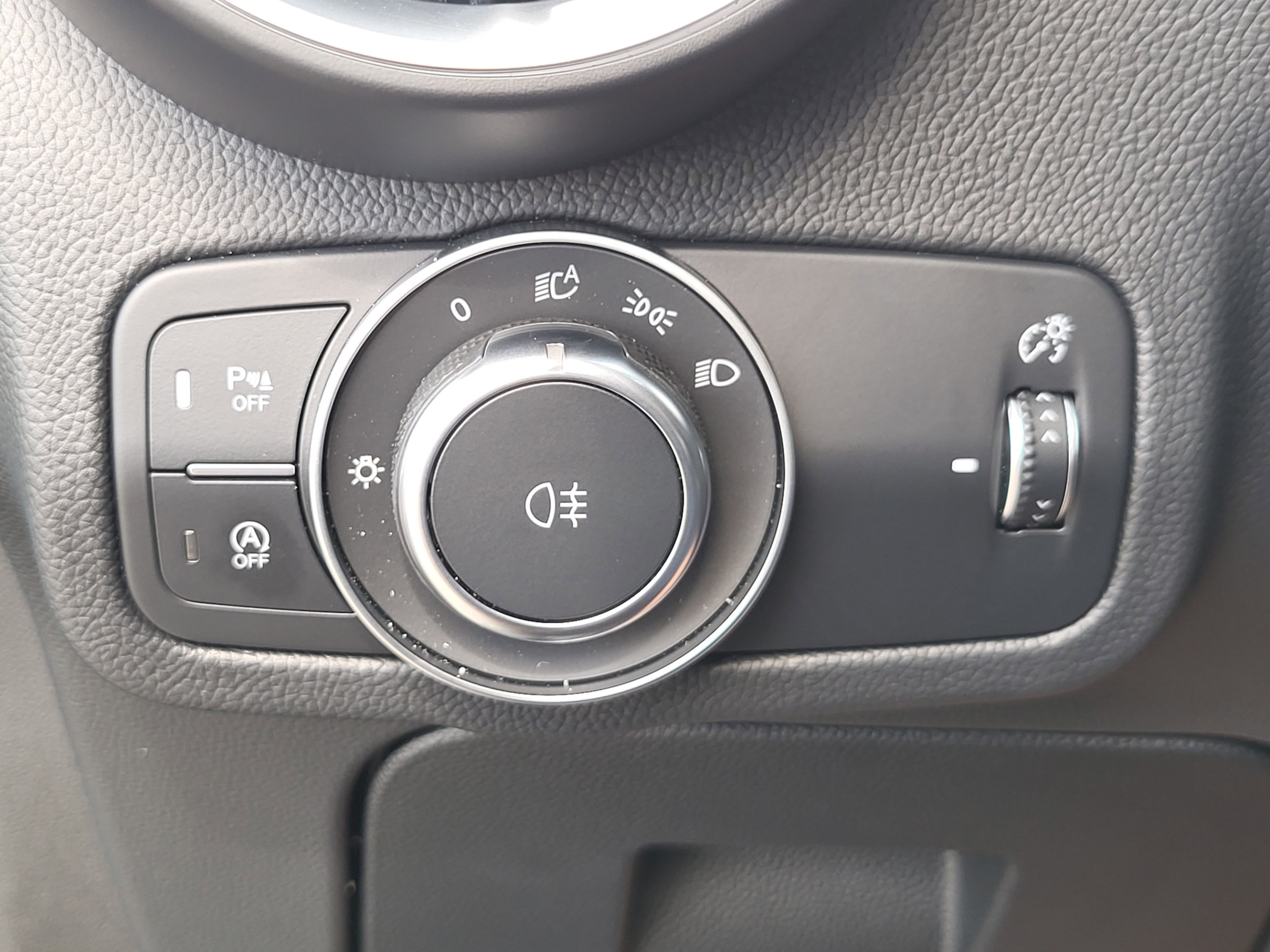 New 2025 Alfa Romeo Stelvio Sprint AWD/4WD image 27