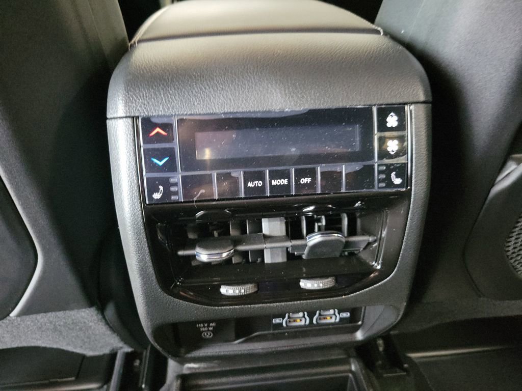 New 2025 Jeep Grand Cherokee L Limited image 15