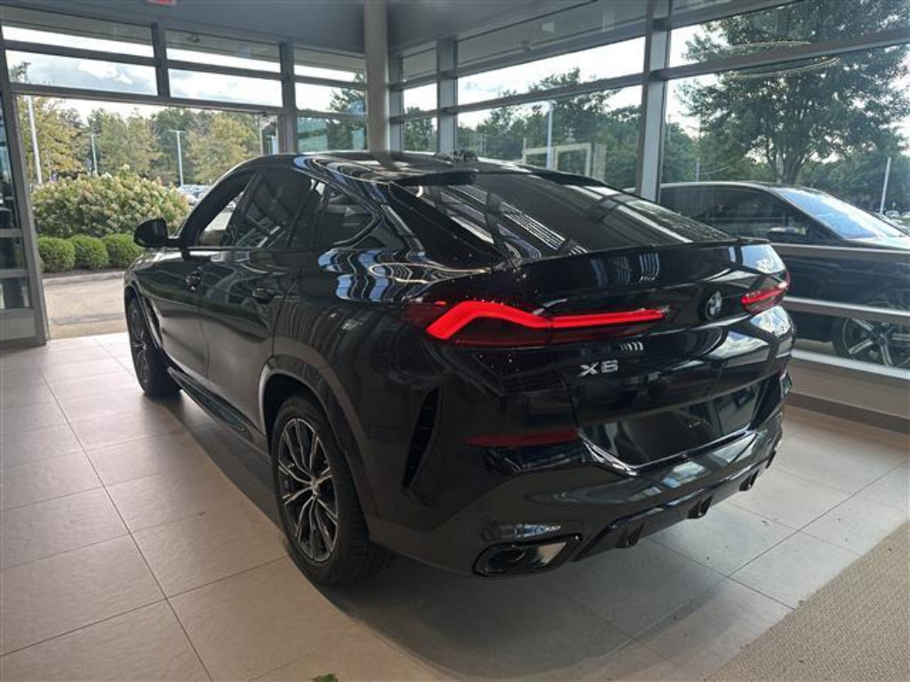 New 2026 BMW X6 xDrive40i w/ Climate Comfort Package AWD/4WD image 4