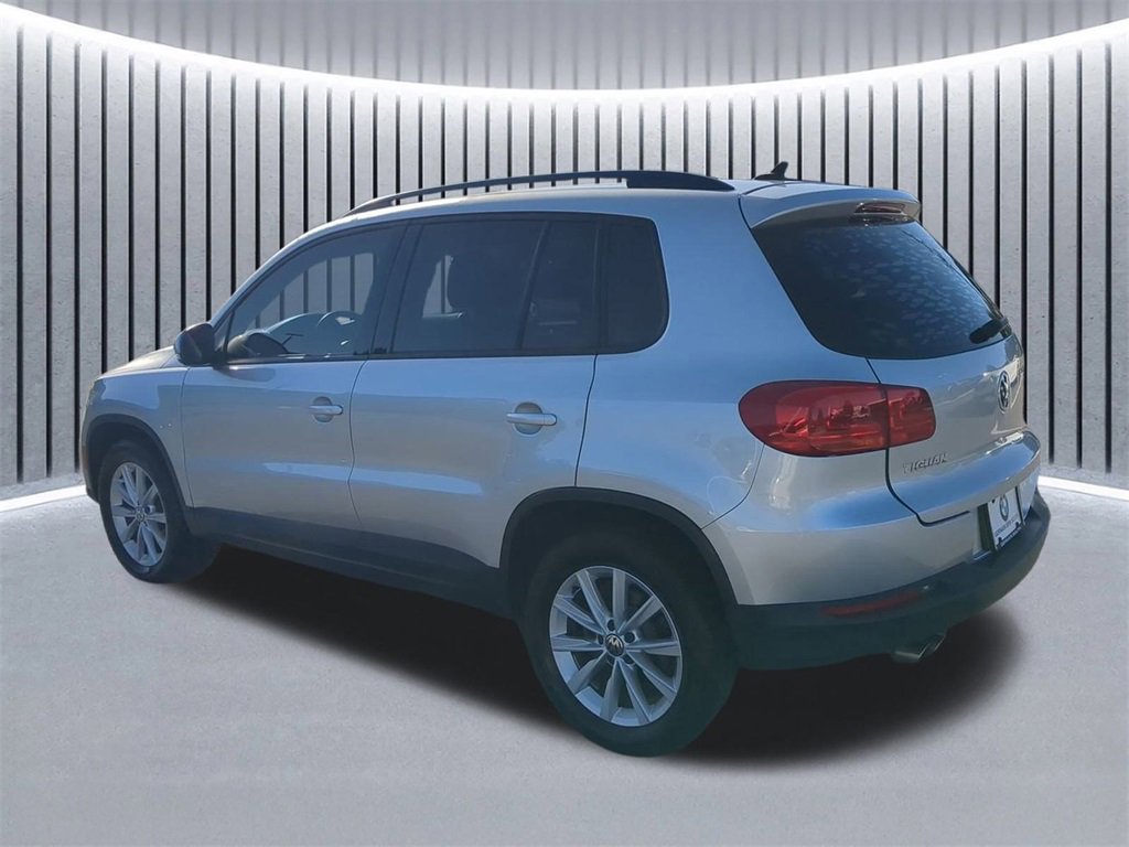 Used 2017 Volkswagen Tiguan Limited w/ Premium Package image 7