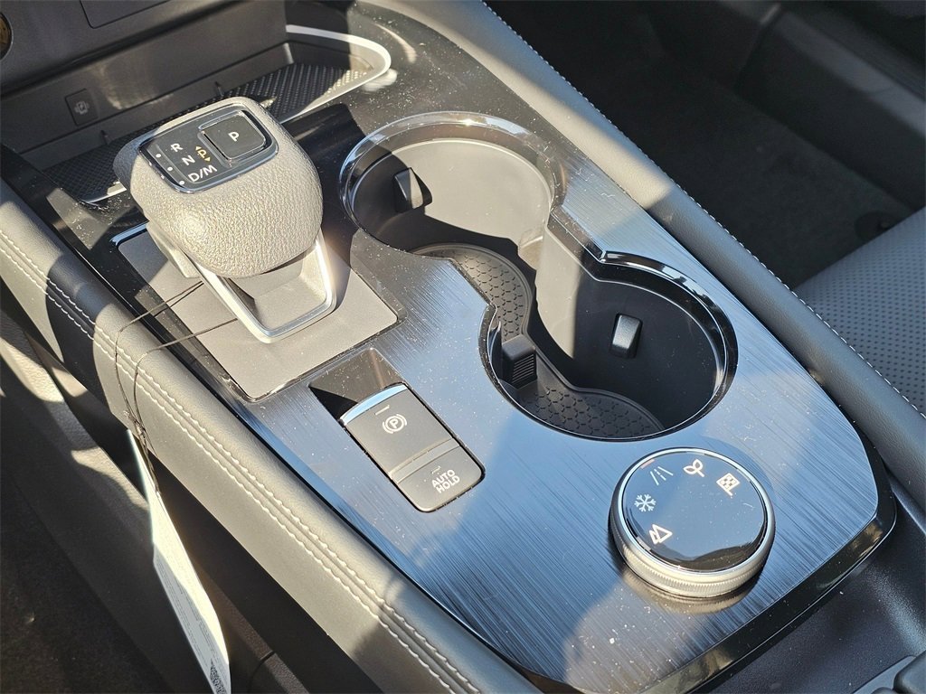 New 2026 Nissan Rogue Platinum image 18